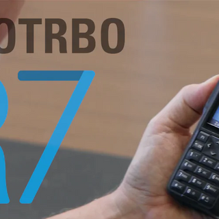 Motorola R7 Digital Two-Way Radio